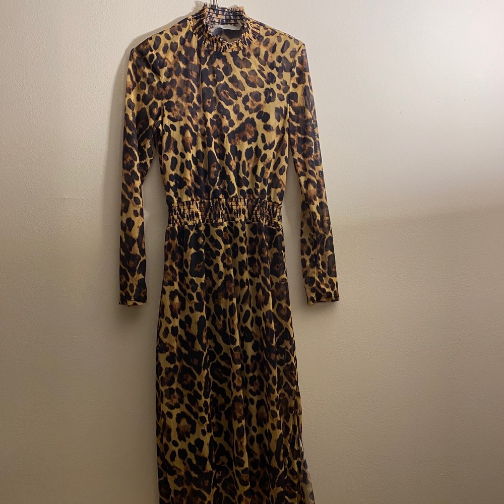 leopard print midi dress with mock neck, size 4